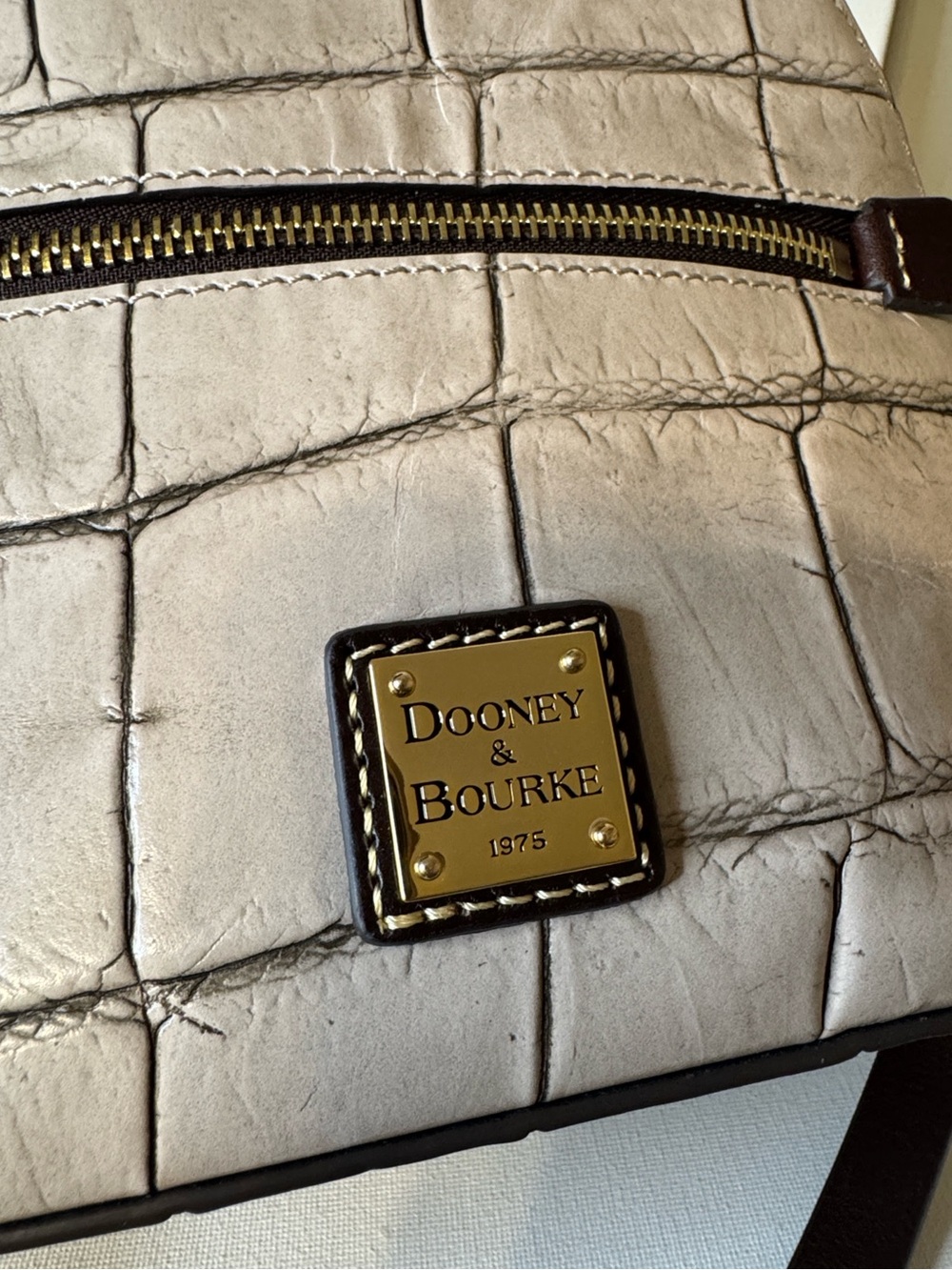 Dooney & Bourke Denison Domed Crossbody Bag Croc Embossed Leather - Picture 5 of 16